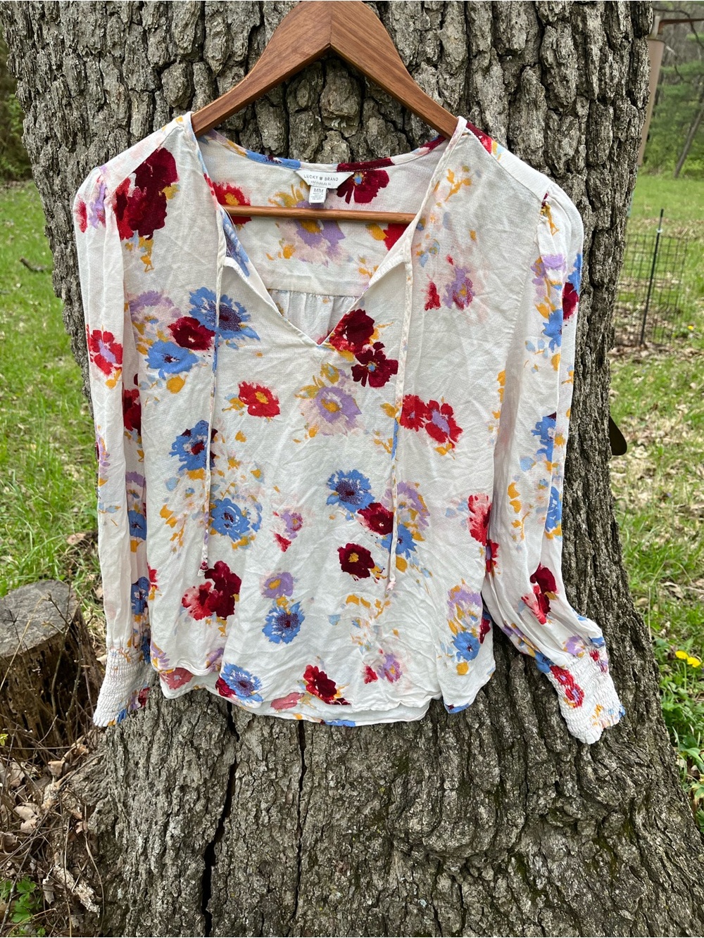 ⭐️Lucky Brains Henley Blouse
in size M